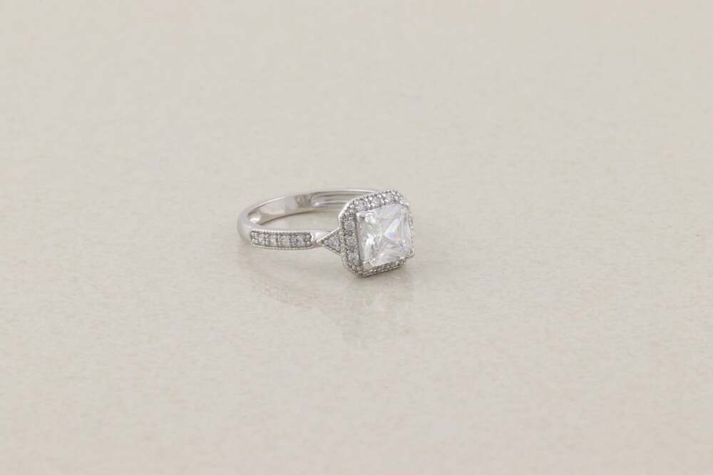 Sterling Silver Sparkly Cubic Zirconia Ring Engagement Ring Size 8 1/4 - Picture 5 of 8
